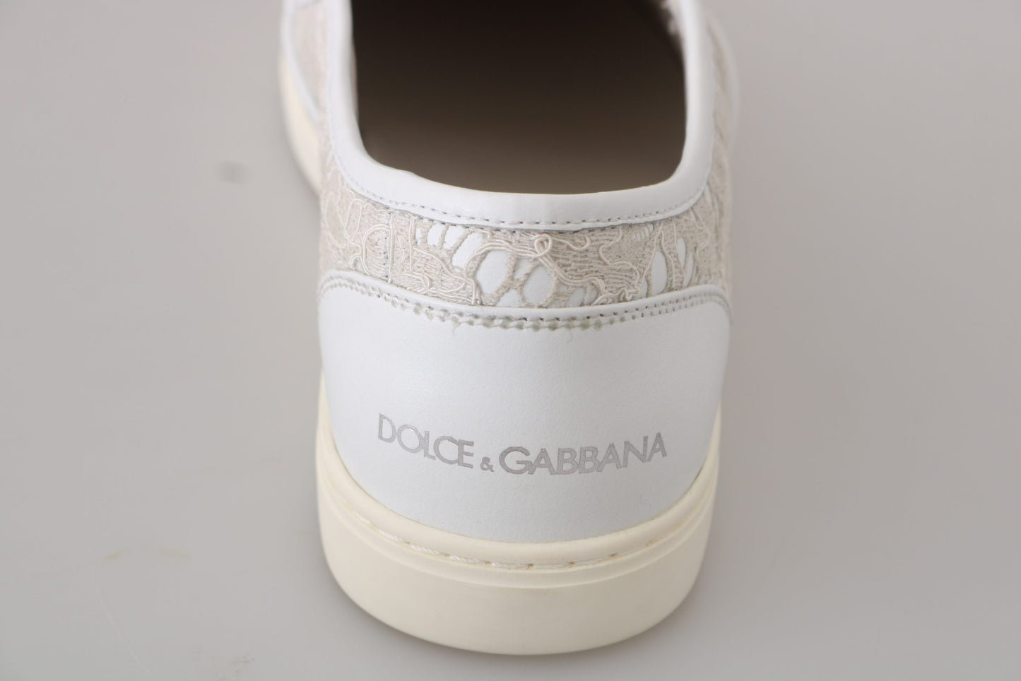 Dolce &amp; Gabbana Eleganckie Mokasyny Off White dla Pań